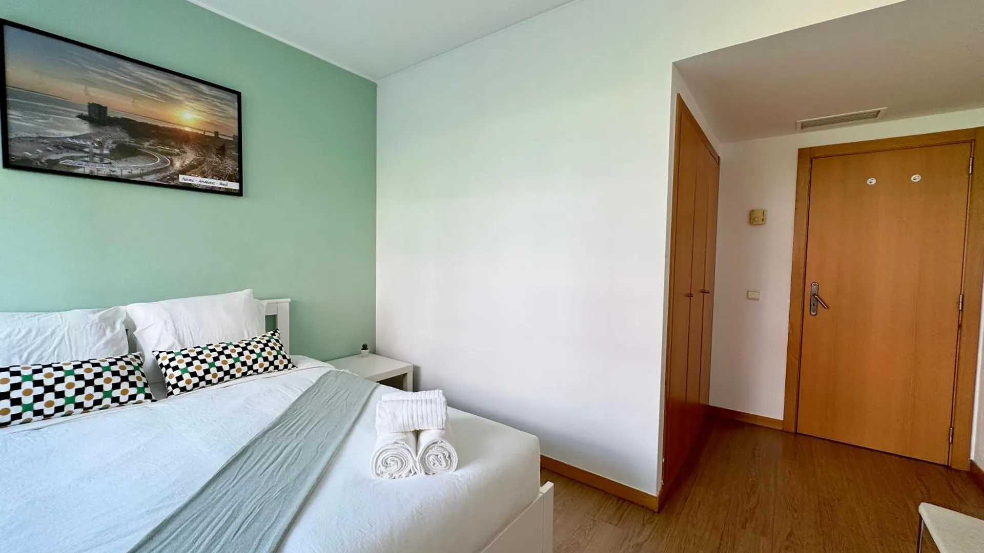Rooms At Expo Lizbona 0*,