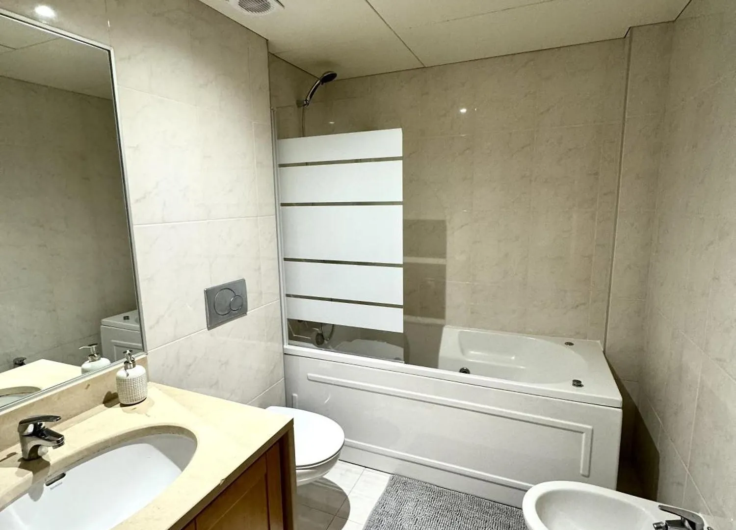 Rooms At Expo Lizbona Pensjonat